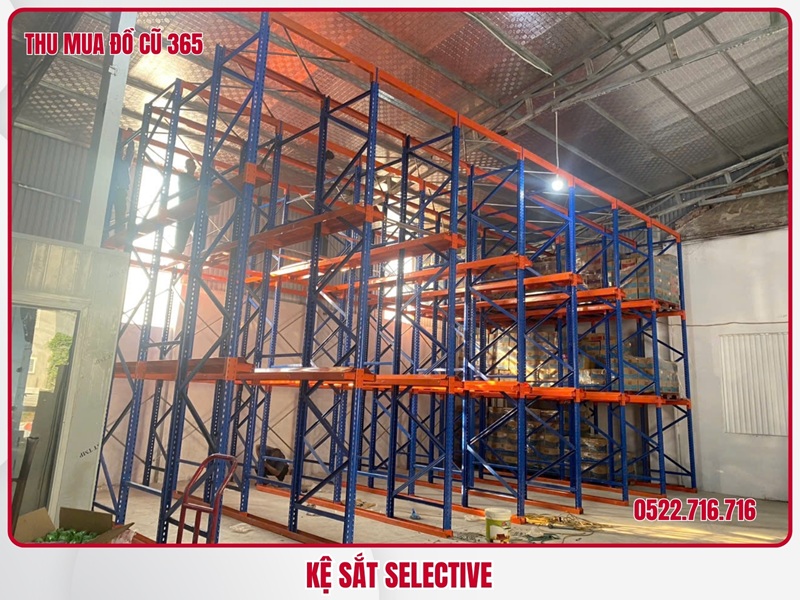 Kệ sắt Selective