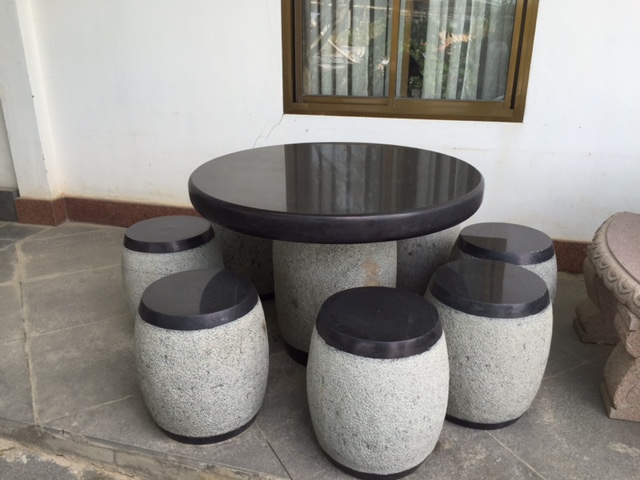 thanh lý bàn ghế đá ngoài trời